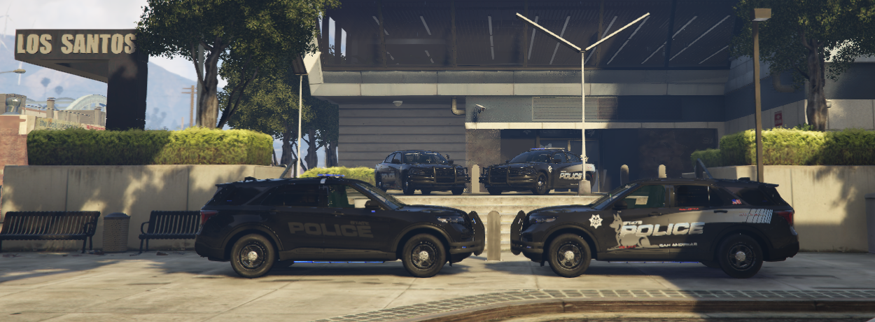 San Andreas State Police vehicles outside the station